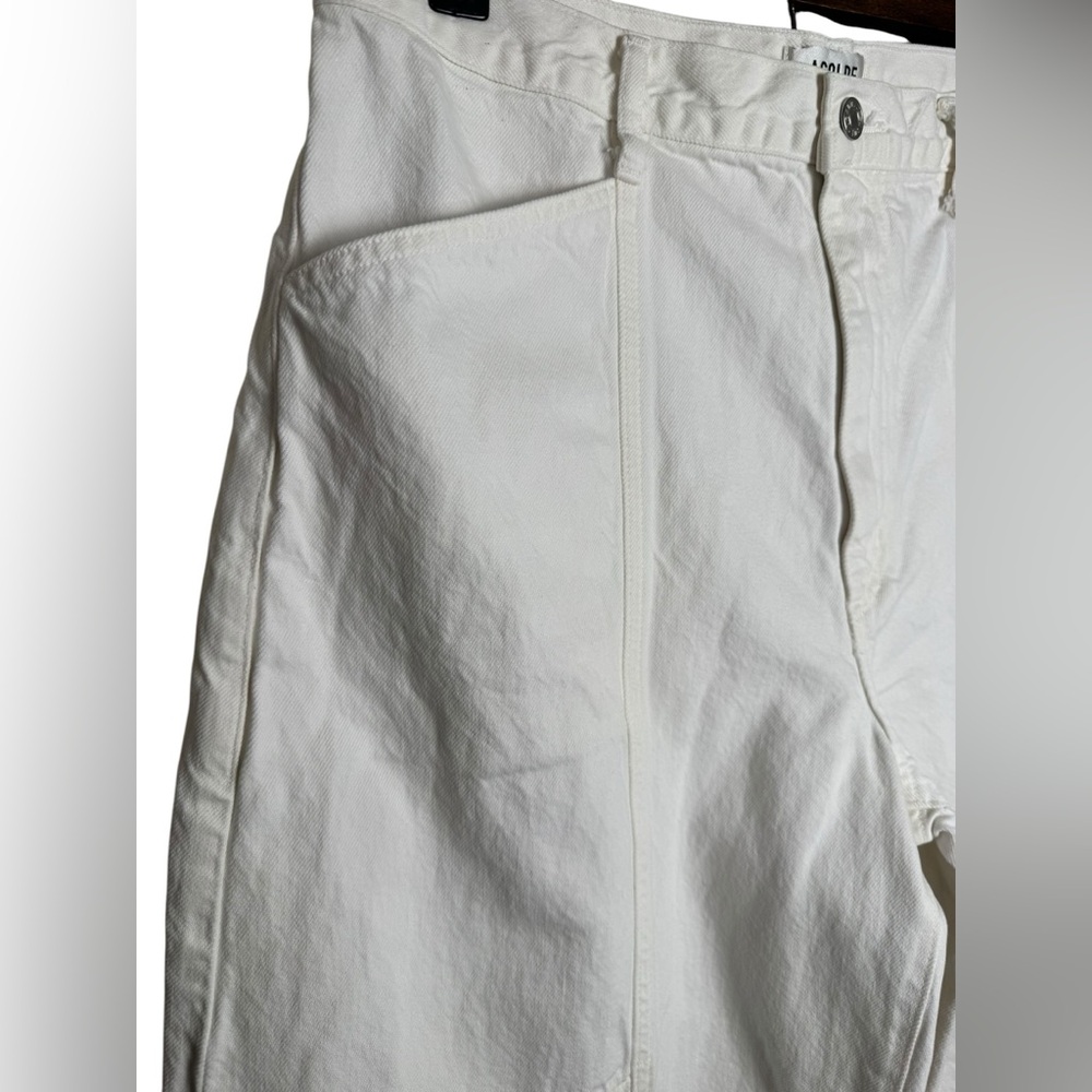 Agolde Mara Barrel Jean in Milkshake - Picture 7 of 15